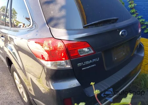 2012 Subaru Outback 2.5I Limited z USA, uszkodzony, nr VIN 4S4BRBLCXC3287507